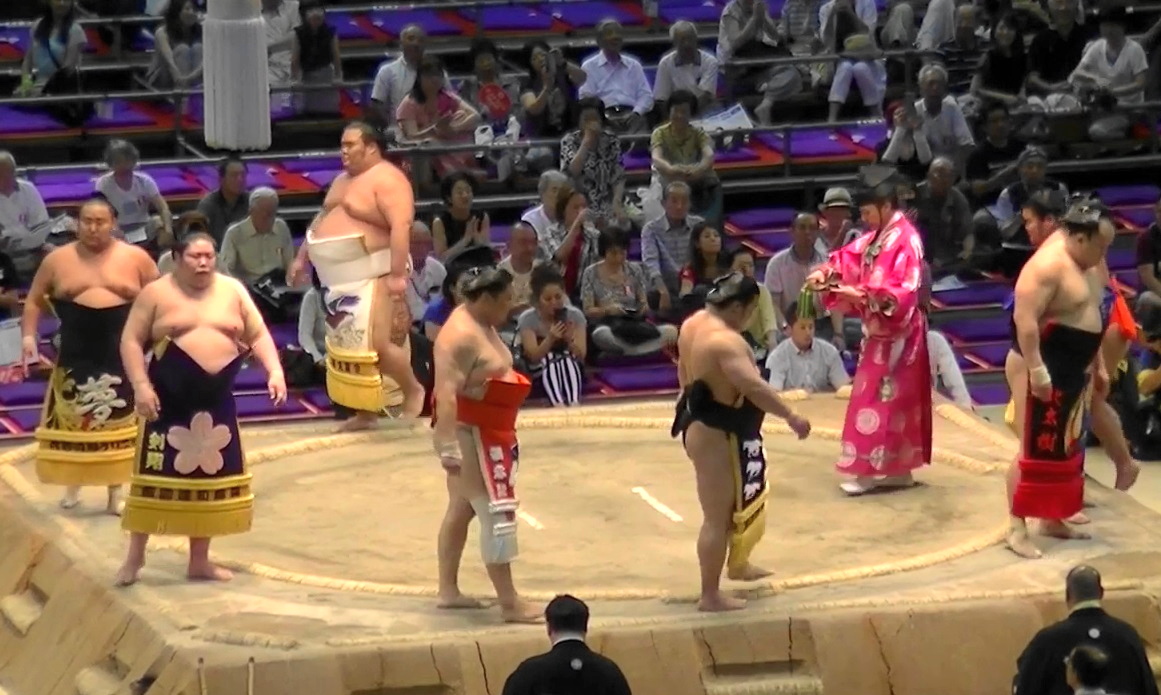 tsurugisho dohyoiri