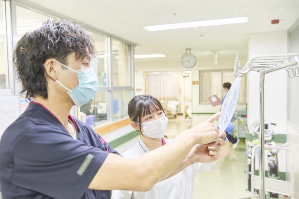 STEP 1:プリセプター制度